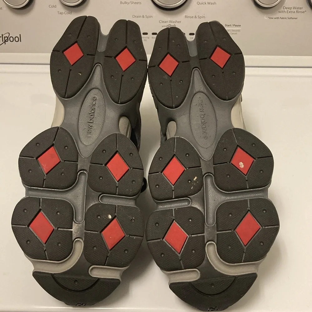 Black and Gray 9060 Sneakers - Picture 8 of 9